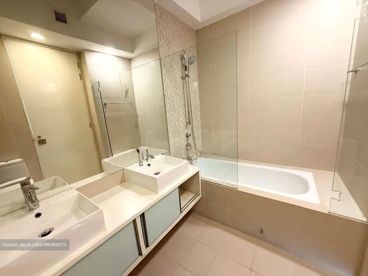 Cubik (D15), Apartment #614906981